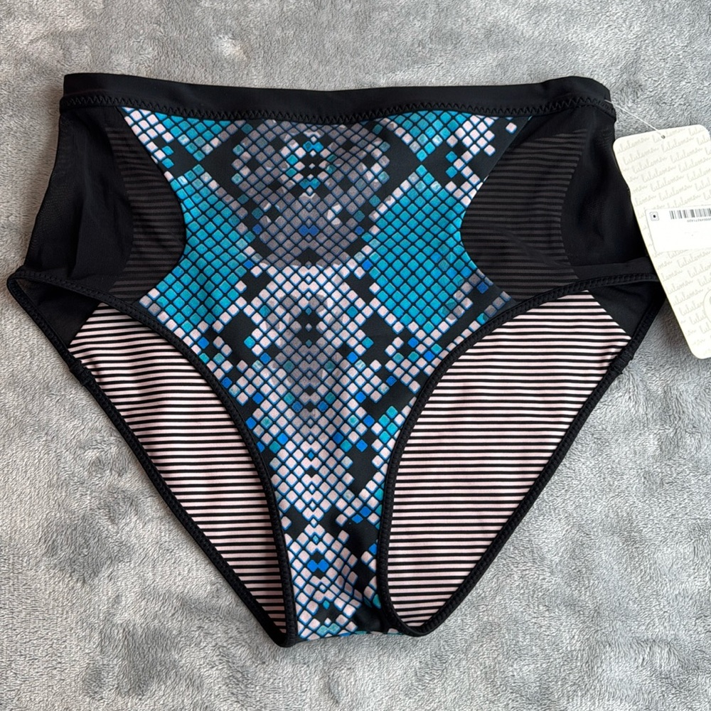 NWT Lululemon Reversible Salty Swim High Waist Black Blue Size 6